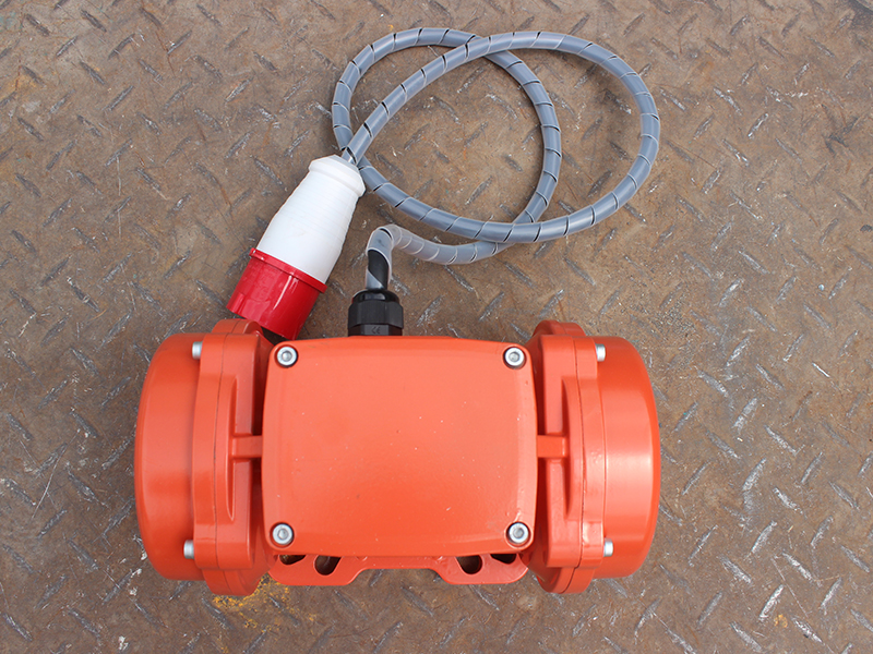 筑潤(rùn)直線振動(dòng)篩振動(dòng)電機(jī)